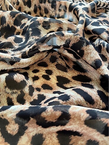 Leopar Desenli Şifon Kumaş