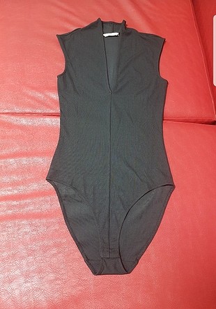alttan çıtçıtlı body