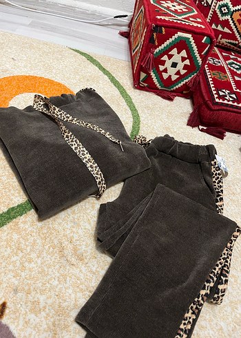Leopar Desenli Kahverengi kadife Eşofman Takımı - Görsel 2