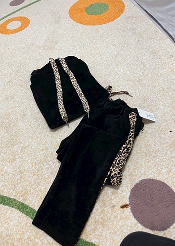 Kadife İtalyan kumaş eşofman takımı - Görsel 3