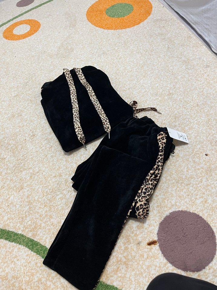 Kadife İtalyan kumaş eşofman takımı - Görsel 3