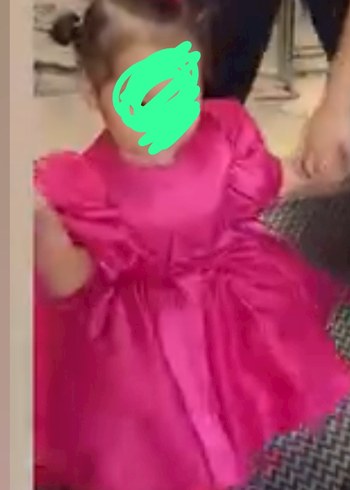 Pembe Parlak Saten Fiyonk Detaylı Kız Çocuk Elbisesi - Görsel 2