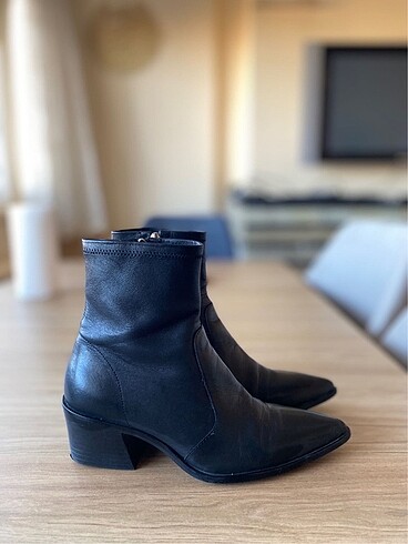 38 Beden Zara Bot