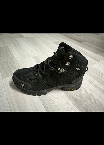 43 Beden siyah Renk Columbia Termal Bot Goretex