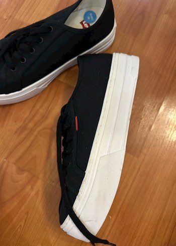 Levis Siyah Platform Topuklu Kadin Spor Ayakkabi