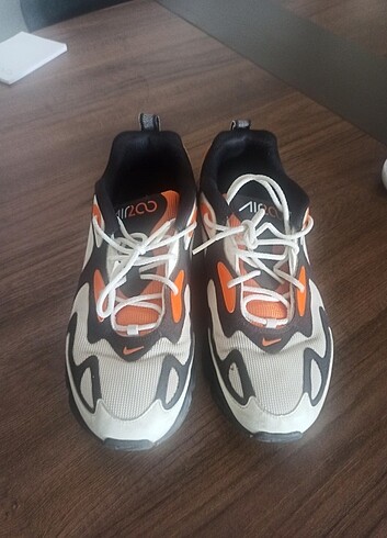Adidas spor ayakkabı