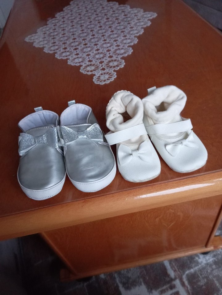 Kız Bebek Beyaz Cırtcırtlı İlk Adım Ayakkabısı - Görsel 2