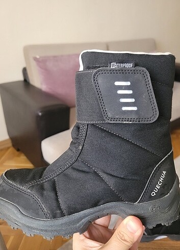 Decathlon 2 defa giyilmiş çocuk kar botu