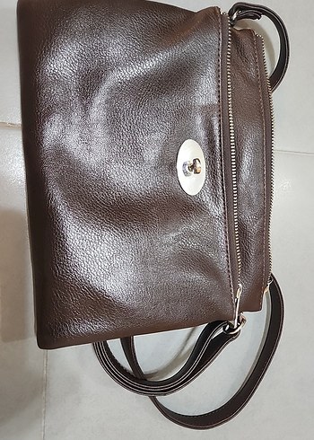 Kahverengi Deri Tokalı Kadın Çanta - Görsel 8