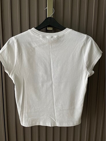 Pull and Bear Tshirt