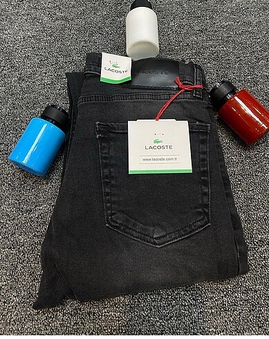 Kot pantolon Lacoste