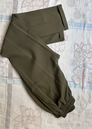 Trendyol & Milla Kadın Haki Keten Pilili Rahat Pantolon