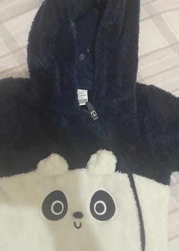 LC Waikiki Beyaz ve lacivert Peluş Bebek Tulumu