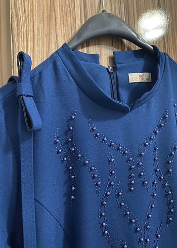 Boncuk İşlemeli Uzun Mavi Kadın Elbise - Görsel 4