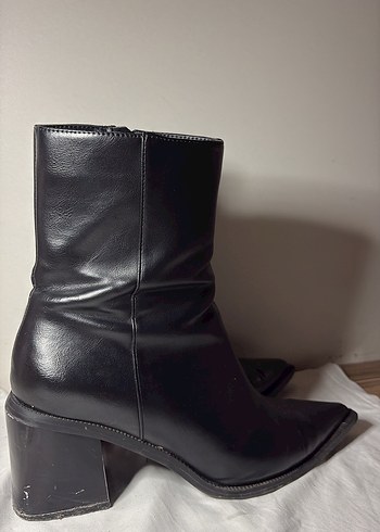 ZARA Siyah Deri Dizüstü Topuklu Kadın Çizme - Görsel 4