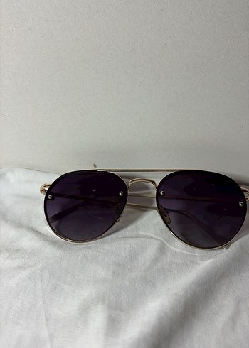 Klasik Şıklık Mor Minimalist Güneş Gözlüğü - Görsel 3