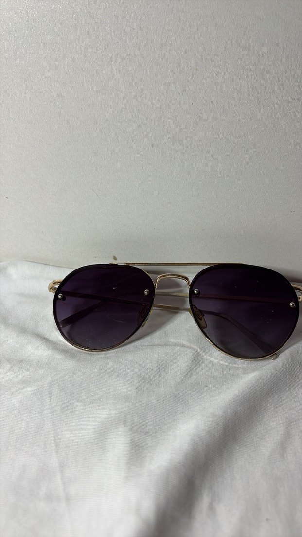 Klasik Şıklık Mor Minimalist Güneş Gözlüğü - Görsel 3