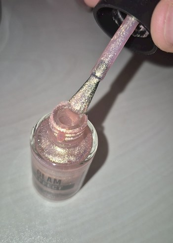 Parlak Bej Oje Glam Effect - Görsel 2