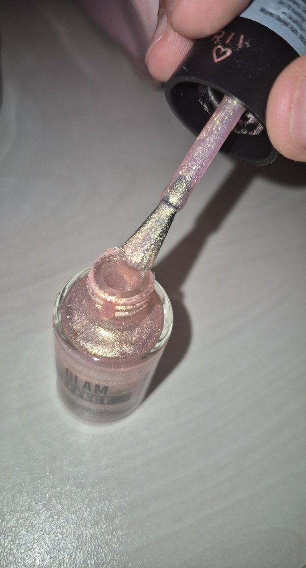 Parlak Bej Oje Glam Effect - Görsel 2