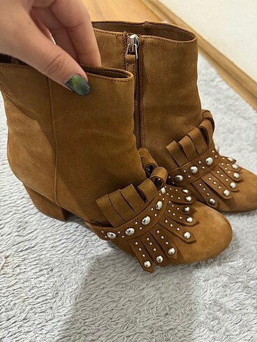 38,5 Beden Nine West
