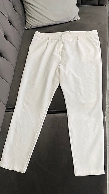 42 beden beyaz pantolon