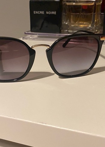 Orijinal burberry Klasik Siyah Tokalı Kadın Güneş Gözlüğu - Görsel 8