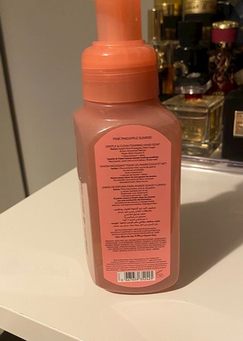 Bath&body works Pink Pineapple Çiçek Kokulu Köpük Sabun - Görsel 2