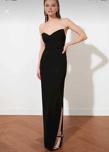 Siyah Straplez Uzun Drapeli Abiye Elbise - Görsel 3