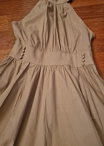 Bej Mini Kolsuz Yüksek Yakalı Pilili Elbise - Görsel 5