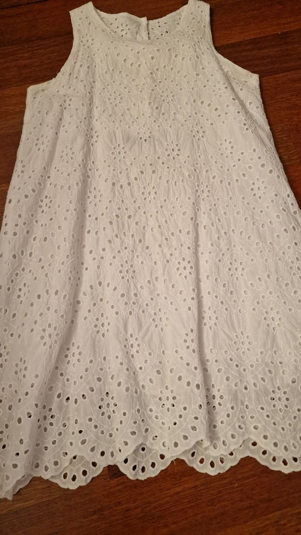 Dantel Detaylı Beyaz Midi Kolsuz Elbise - Görsel 5