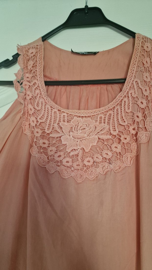 Pembe Kolsuz İşlemeli Midi Elbise - Görsel 2