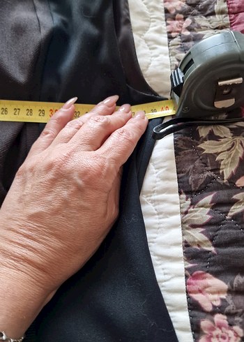 Siyah Drapeli Kolsuz Midi Kalem Elbise - Görsel 5