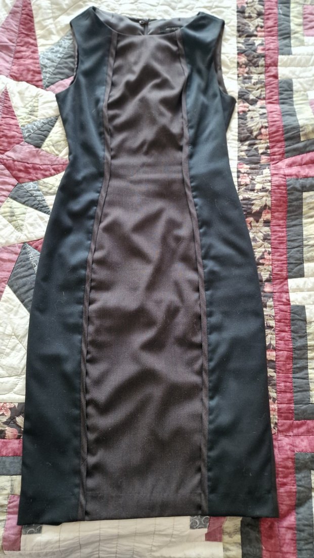 Siyah Drapeli Kolsuz Midi Kalem Elbise - Görsel 3