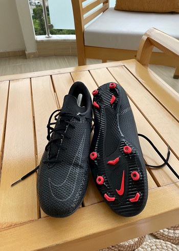 Nike Phantom Erkek Futbol Ayakkabısı