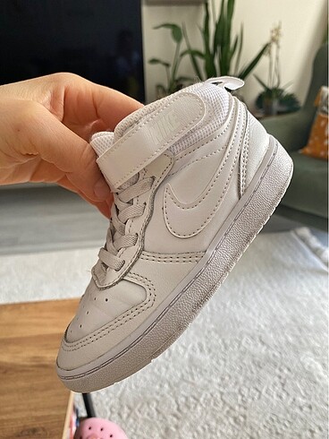 26 Beden beyaz Renk Nike çocuk ayakkabı