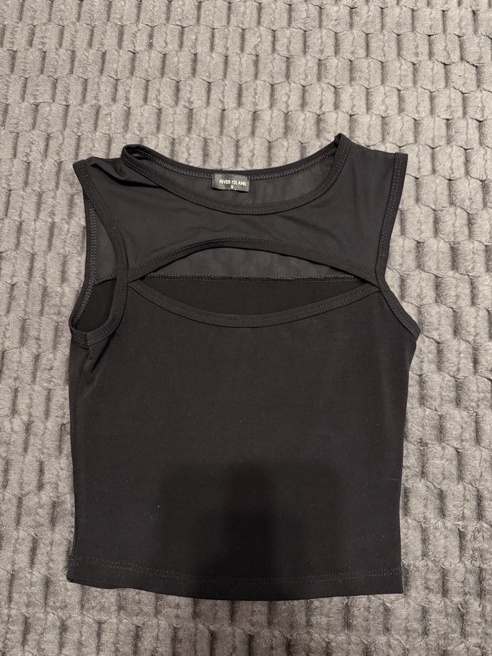 Siyah Kolsuz Crop Top dekolteli - Görsel 2