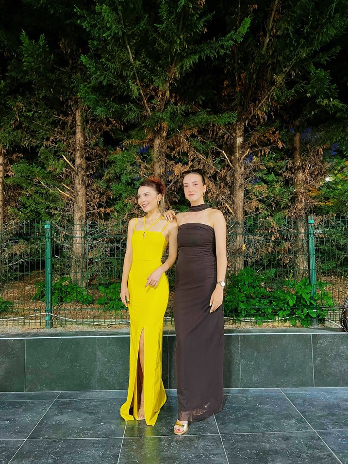 Sarı uzun abiye - Görsel 3