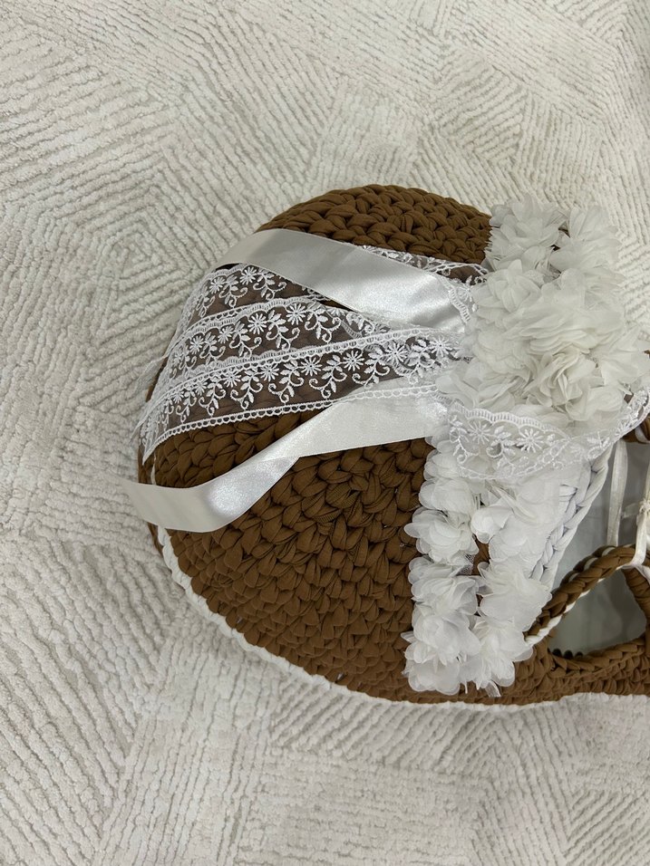 Dantel Detaylı Kahverengi Örgü yenidoğan bebek yatağı - Görsel 5