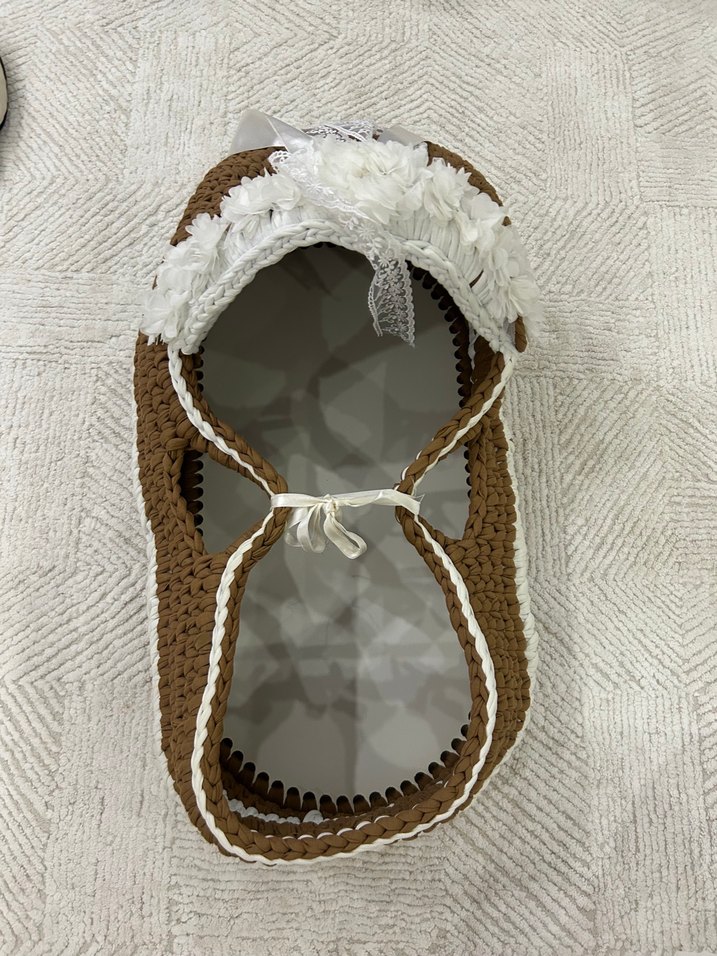 Dantel Detaylı Kahverengi Örgü yenidoğan bebek yatağı - Görsel 2