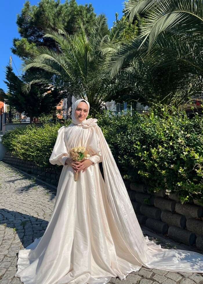 Pelerinli uzun elbise - Görsel 5