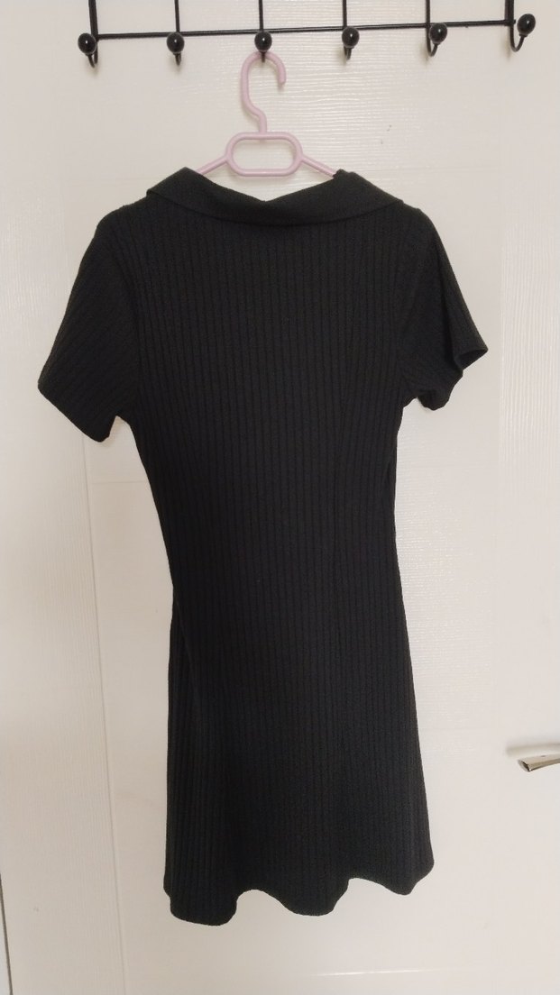 Siyah Polo Yaka Kısa Kollu Mini Elbise - Görsel 5