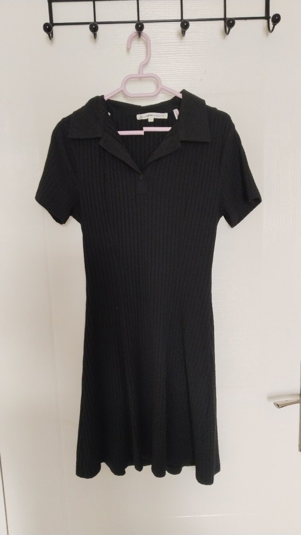 Siyah Polo Yaka Kısa Kollu Mini Elbise - Görsel 4