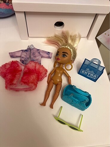 Barbie Barbie taşınabilir çanta ve aksesuarları