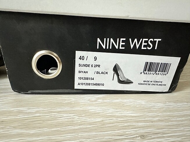 40 Beden siyah Renk SIFIR NINE WEST TOPUKLU AYAKKABI