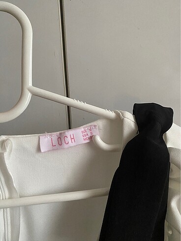 Beyaz Uzun Kısa Kollu Fiyonk Detaylı Elbise - Görsel 4