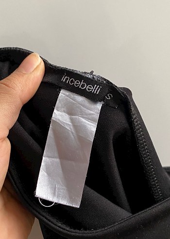 Toparlayıcı Siyah Spor Tayt Şort - Görsel 4