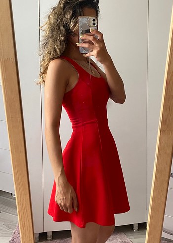 Kırmızı Kısa Elbise - Görsel 2
