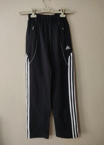 36 Beden siyah Renk Adidas eşofman takımı