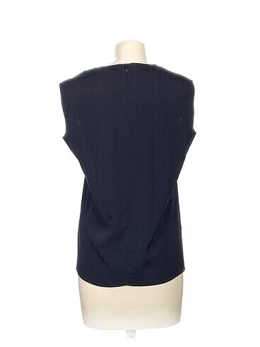 40 Beden Fabrika Bluz %70 İndirimli.