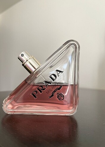 Prada Paradoxe